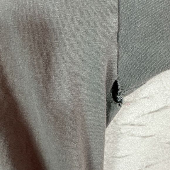 Nike Men T-Shirt Large Gray Y2K Swoosh Big Logo Crew Neck Short Sleeve Vintage - Picture 3 of 13